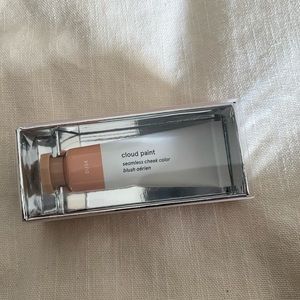 BNIB Glossier Cloud Paint